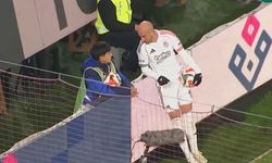 Cerny’den maç ortasında sürpriz sohbet!