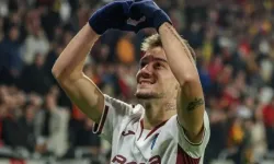 Ernest Muçi'den bordo-mavililere 3 puan!