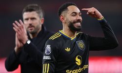 Arsenal Manu'ya Takıldı: Carrick Rekor Kırdı!