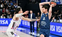 Anadolu Efes Evinde Paris Basketbol’a Mağlup Oldu