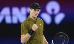 Avustralya Açık’ta Jannik Sinner ve Elena Rybakina üçüncü tura çıktı