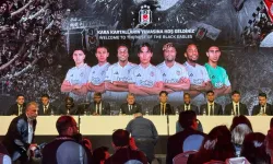 Beşiktaş’ta Yeni Transferler İçin İmza Töreni