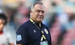 Dick Advocaat Curaçao'dan İstifa Etti: Rekor Kaçtı