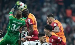 Beşiktaş - Galatasaray derbisinde ilk yarı golsüz geçiliyor