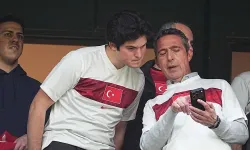 Ali Koç ve Oğlu, Türkiye – Romanya Maçını Tribünden İzledi