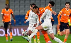 İstanbul’da Sessiz Gece! Başakşehir Evinde Takıldı