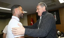 Quaresma, Beşiktaş’ı Ziyaret Etti: Başkan Serdal Adalı ile Bir Araya Geldi