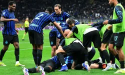 Inter Roma'yı 5 Golle Devirdi: Hakan Uzaklardan Attı