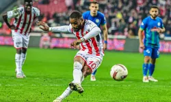 Karadeniz Derbisinde İlk Düdük Çaldı: Rizespor ile Samsunspor Karşı Karşıya