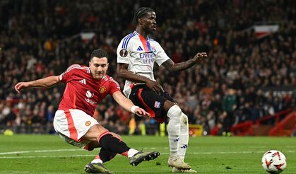 Old Trafford'da tarih yazıldı: Manchester United 4-2'den döndü!