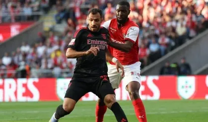Benfica puan kaybetti: Şampiyon Sporting oldu!