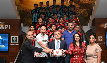 Osmaniye'de ragbi kıvılcımı: Hedef Türkiye şampiyonluğu!