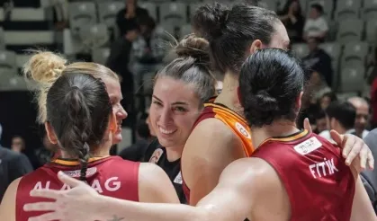 Galatasaray'da 5 ayrılık!