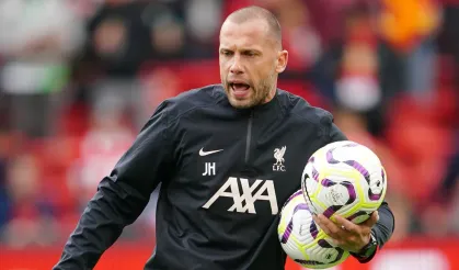 Ajax'da, teknik direktörlük koltuğu Heitinga'nın!