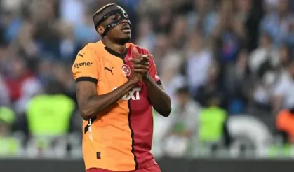 Napoli açıkladı: Osimhen ve Kvaratskhelia’ya dev teklif