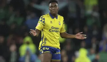 Dario Essugo Chelsea'de!