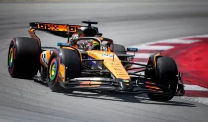 İspanya GP'sinde kazanan Oscar Piastri!