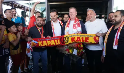 Kayseri'de,  Markus Gisdol'a büyük sevgi gösterisi