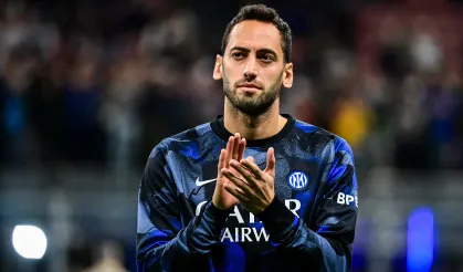 Hakan Çalhanoğlu'ndan Inter'le devam etme isteği!