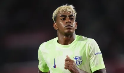 Barcelona, 9 kişi rakibini 3 golle geçti