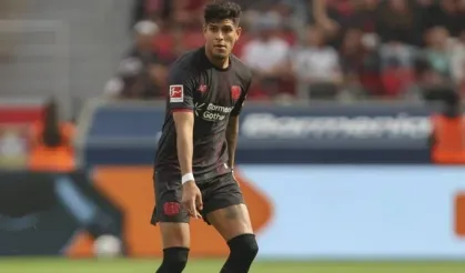 Arsenal'den defansa güçlü takviye: Hincapie!