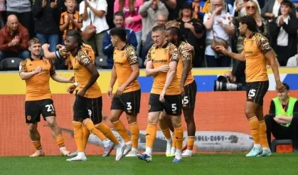 5 gollü maçta kazanan Hull City oldu