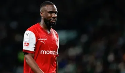 Feyenoord, Sikou Niakate'yi bitirmek istiyor