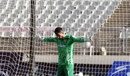 Eyüpspor-Galatasaray Maçında Dikkat Çeken Protesto: Futbolcular 1 Dakika Hareketsiz Kaldı