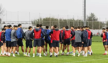 İran Milli Takımı Antalya’da Kampa Girdi! Dünya Kupası Belirsizliği Sürüyor