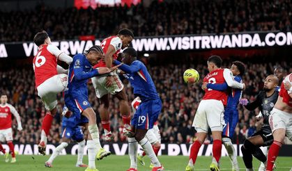 Arsenal Chelsea'yi Devirdi: Duran Toptan İki Gol