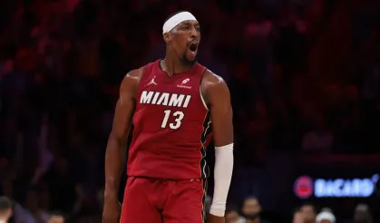 Adebayo'dan Tarihi Gece: 83 Sayı!