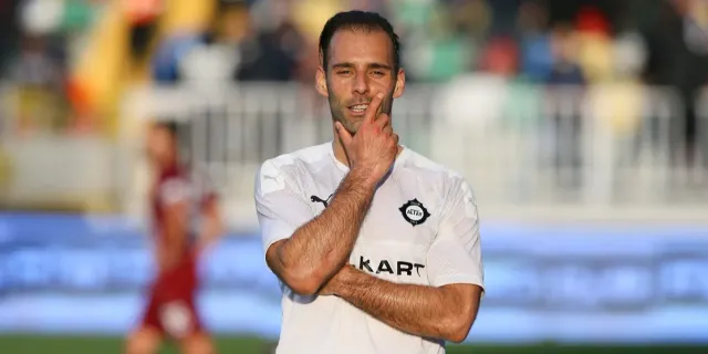 38 yaşındaki Marco Paixao gol krallığına çok yakın!