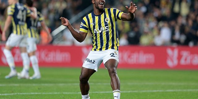 Batshuayi: Fenerbahçe 2 kupayı da aslında hak ediyor