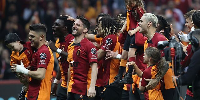 Galatasaray'a, Sacha Boey piyangosu! Kasa parayla dolacak