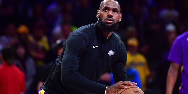 LeBron James kariyer kararını açıkladı