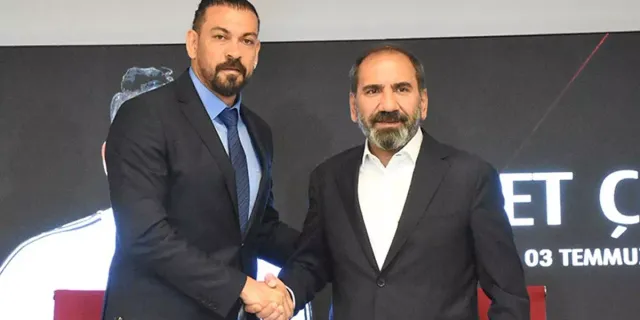 Sivasspor'da teknik direktörlük görevine Servet Çetin geldi