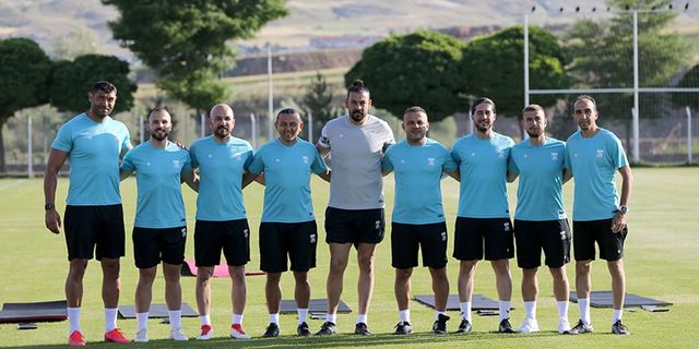 Sivasspor'da Servet Çetin'in antrenörleri açıklandı