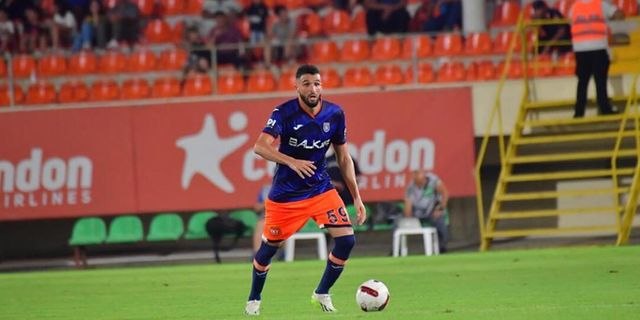 Başakşehir'in stoperi Ahmed Touba Serie A'ya transfer oldu