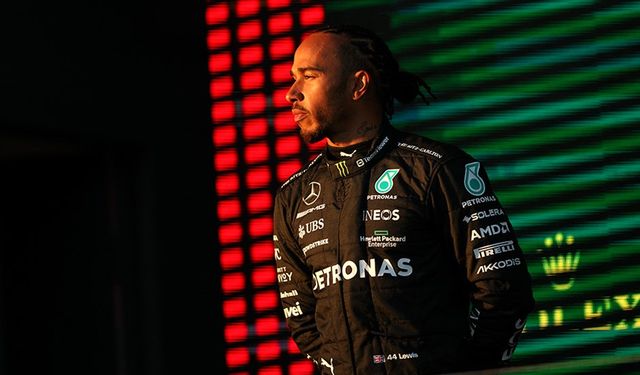 Lewis Hamilton, gelecek sezon Ferrari'de yarışacak