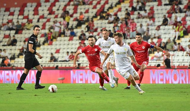 Antalyaspor evinde güldü: Antalyaspor 2 - 0 Samsunspor