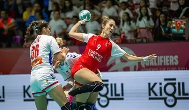 Hentbol Kadın Milli Takımı Sırbistan ile berabere kaldı