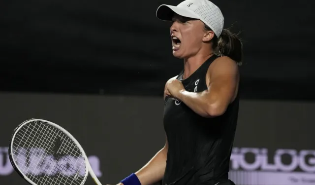 WTA Finalleri | Swiatek, Sabalenka'yı mağlup etti ve 1. sıra umudunu sürdürdü