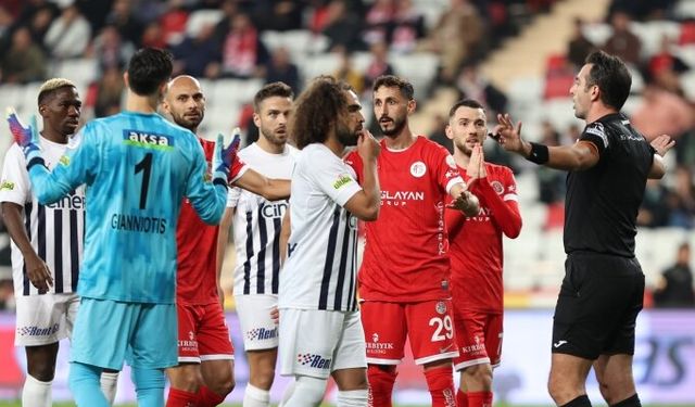 Antalyaspor ile Kasımpaşa puanları paylaştı