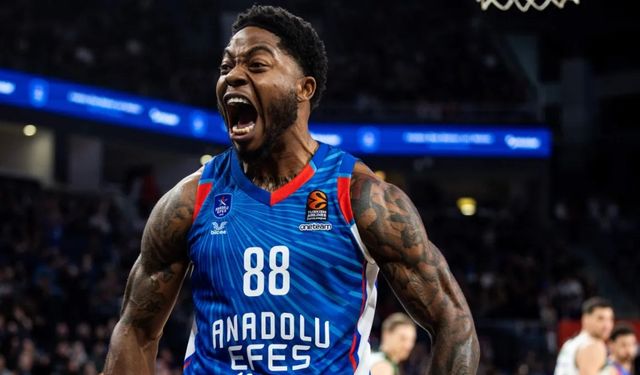 Tyrique Jones büyük oynadı: Efes,  Panathinaikos‘u geçti