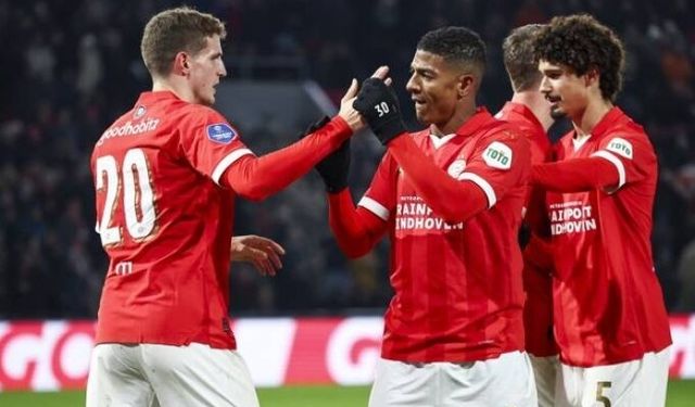 PSV Eindhoven evinde 2 golle galip