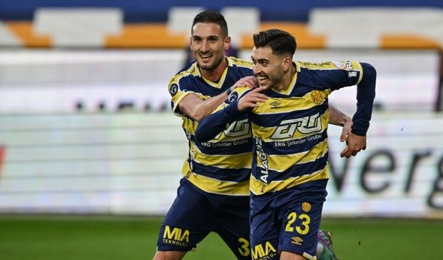 MKE Ankaragücü, Karagümrük'ü 2 golle geçti