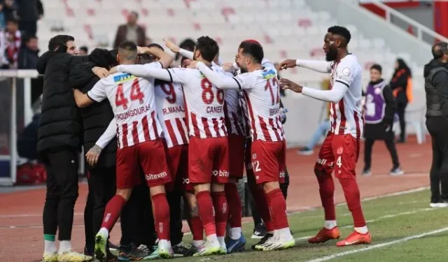 Sivasspor, Rizespor'u tek golle geçti