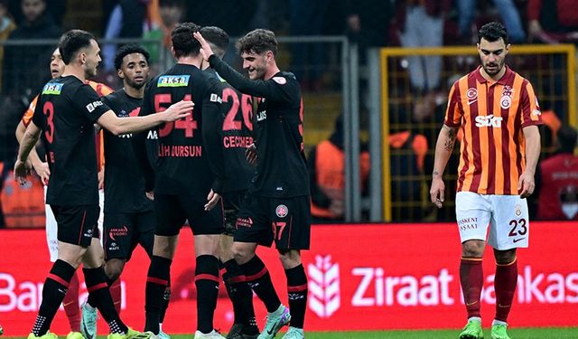Spor yazarlarından Galatasaray-Fatih Karagümrük maçı yorumları: "Okan Buruk yönetiminde en kötü maç"