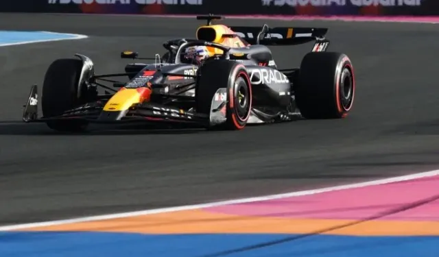 Suudi Arabistan'da gülen Max Verstappen oldu