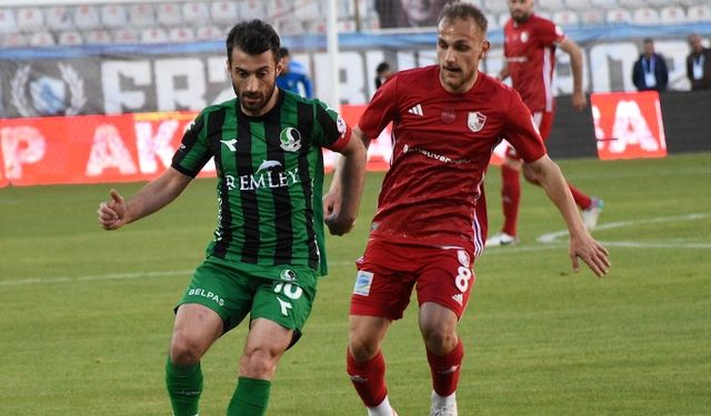 Sakaryaspor ile Erzurumspor FK maçında gol sesi yok